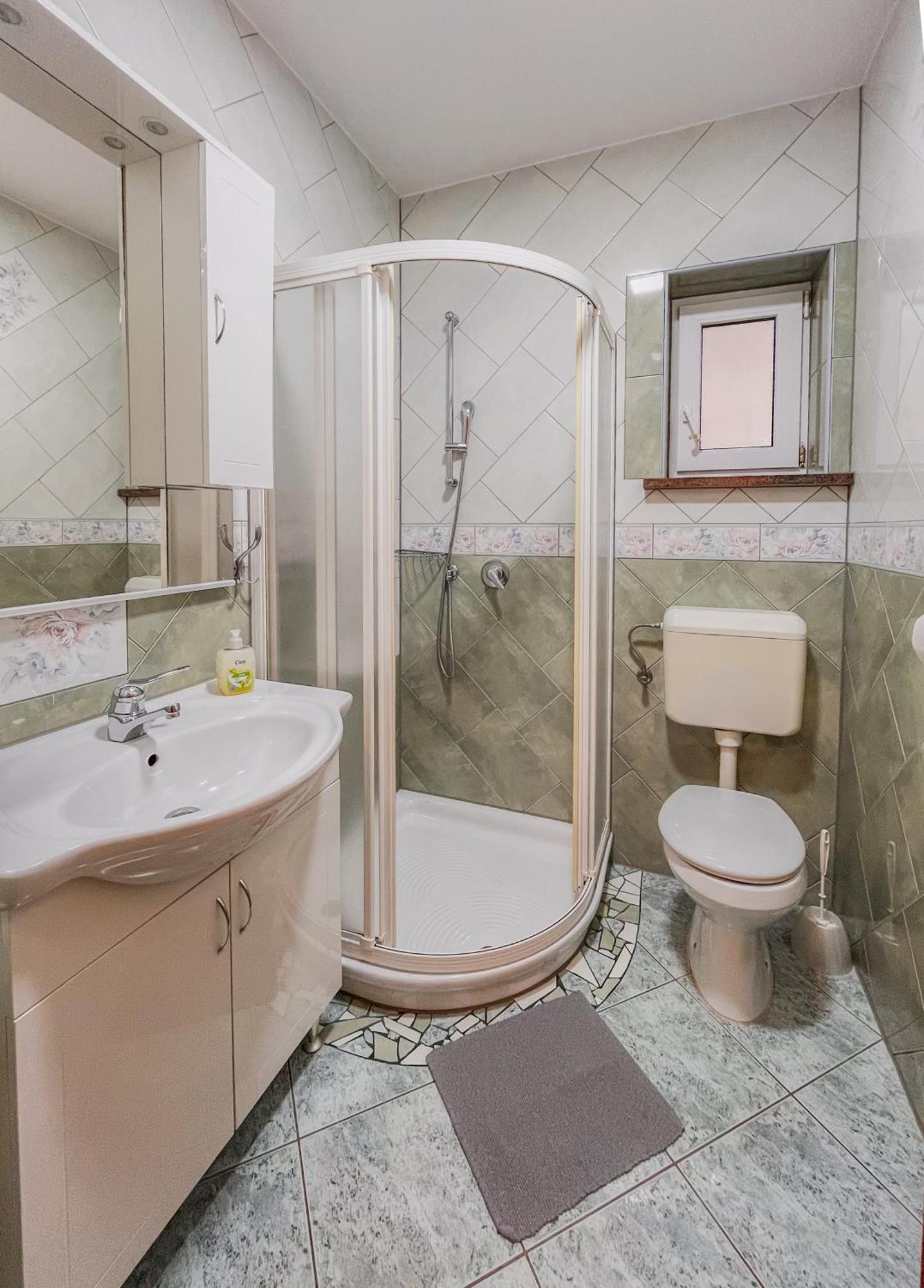 דירות Ližnjan Apartman 2 מראה חיצוני תמונה